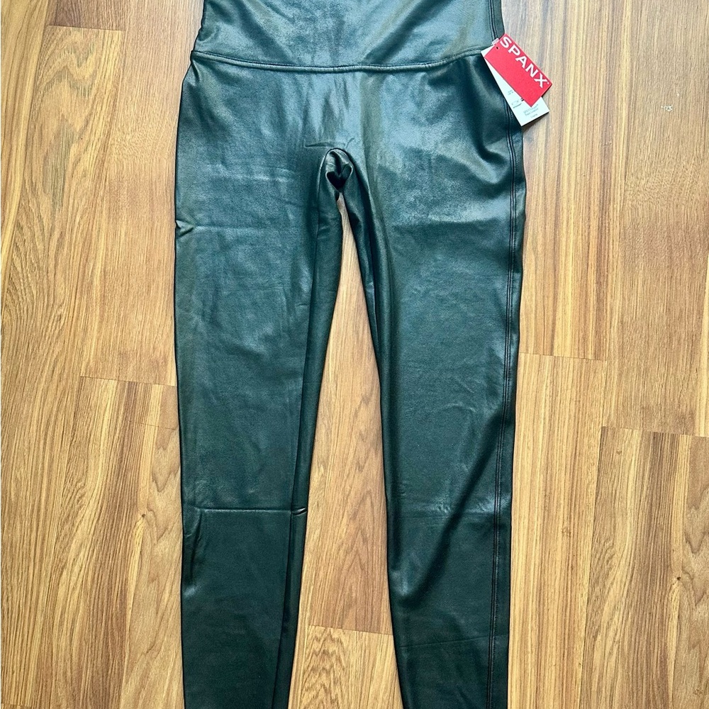 BRAND NEW! SPANX Sleek Black Leatherette Leggings